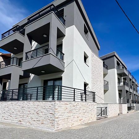 Four Shades Luxury Suites Sarti Esterno foto