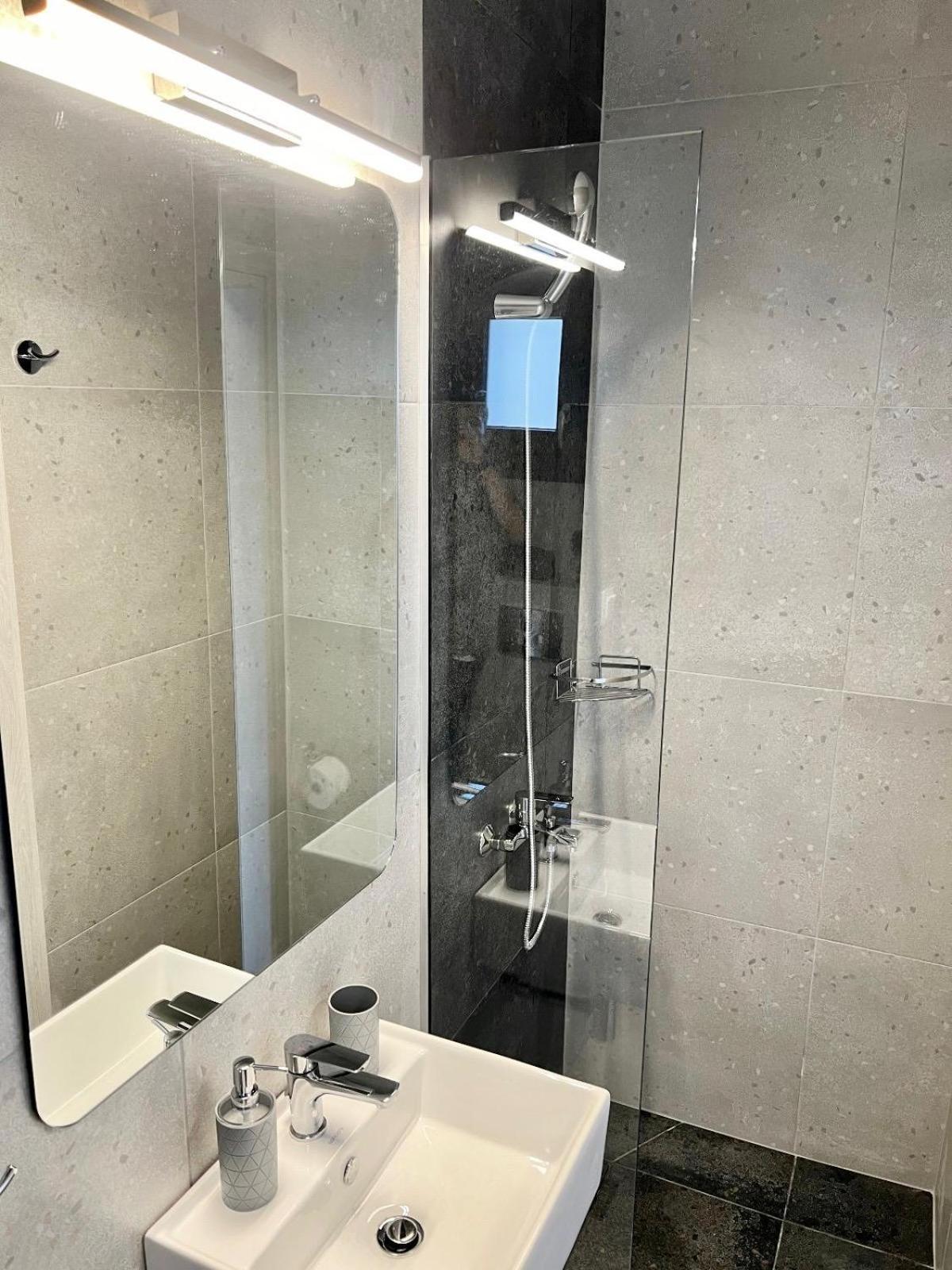 Four Shades Luxury Suites Sarti Esterno foto