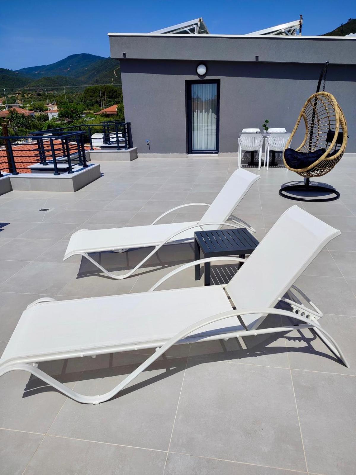 Four Shades Luxury Suites Sarti Esterno foto