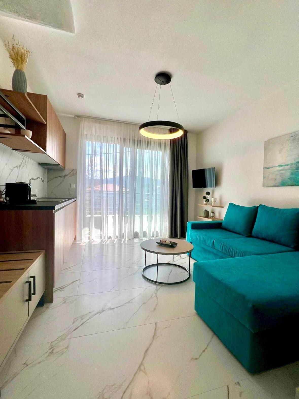 Four Shades Luxury Suites Sarti Esterno foto