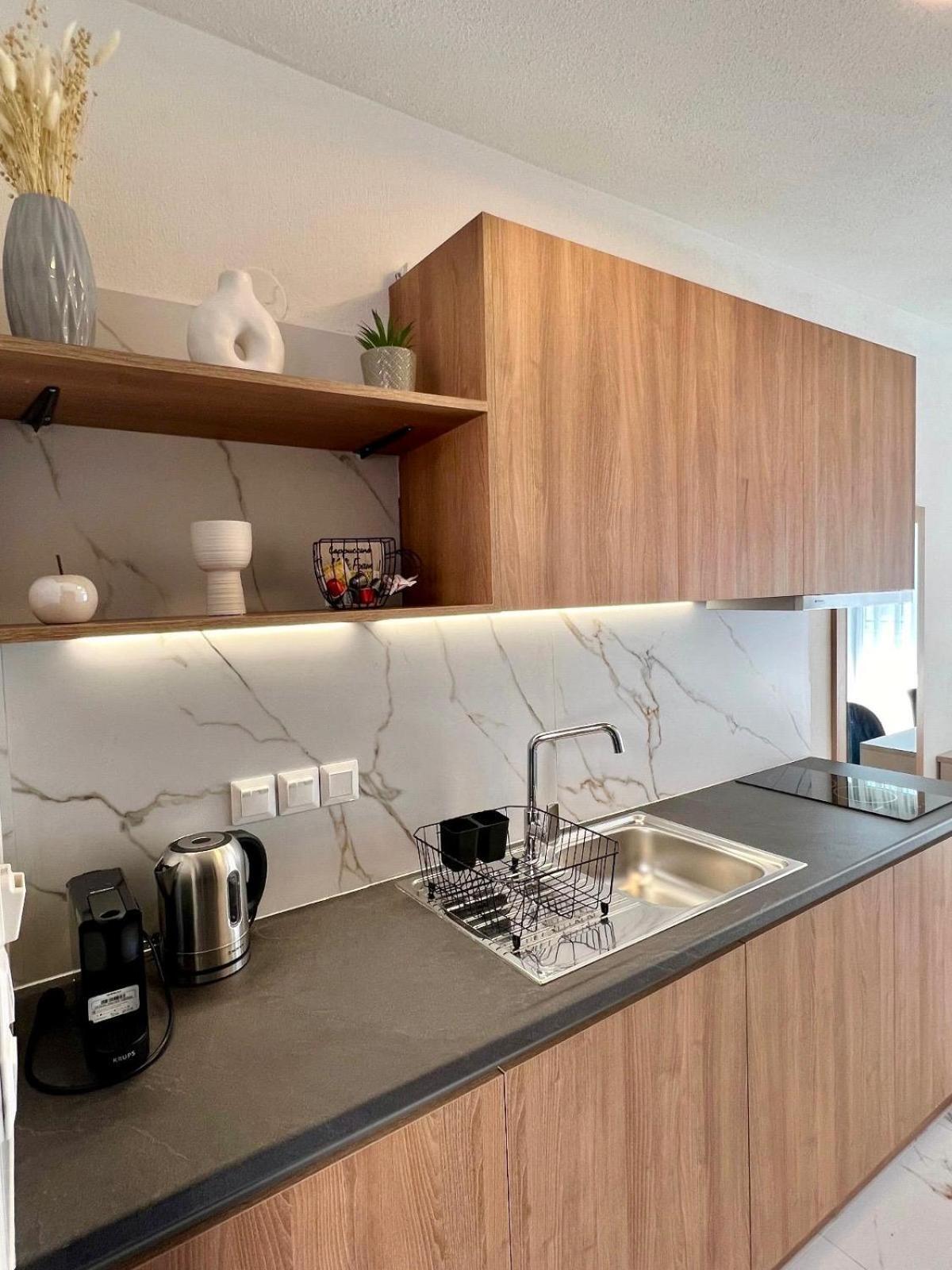 Four Shades Luxury Suites Sarti Esterno foto