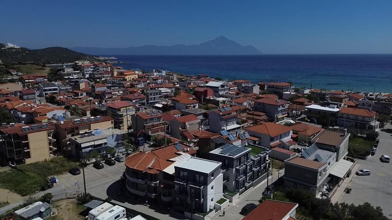 Four Shades Luxury Suites Sarti Esterno foto